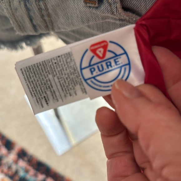 NWOT WOMEN’S GAP PUFFER PARKA SIZE SMALL. SLED RED - Picture 4 of 5